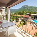 Zehra Hotel 2*