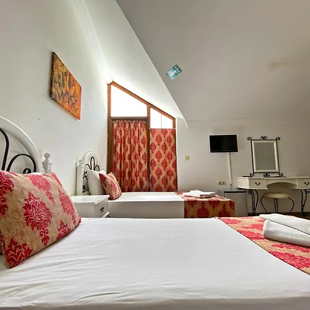 Hotel Zehra 2*