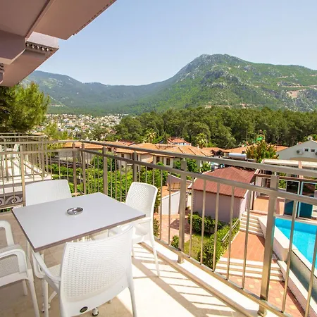 Hotel Zehra 2*