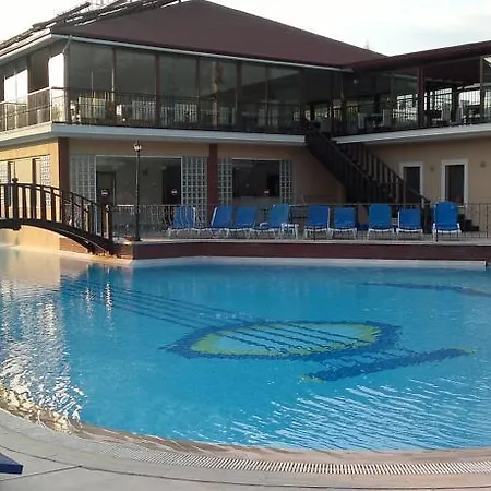 Hotel Zehra 2*