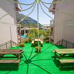 Zehra Hotel